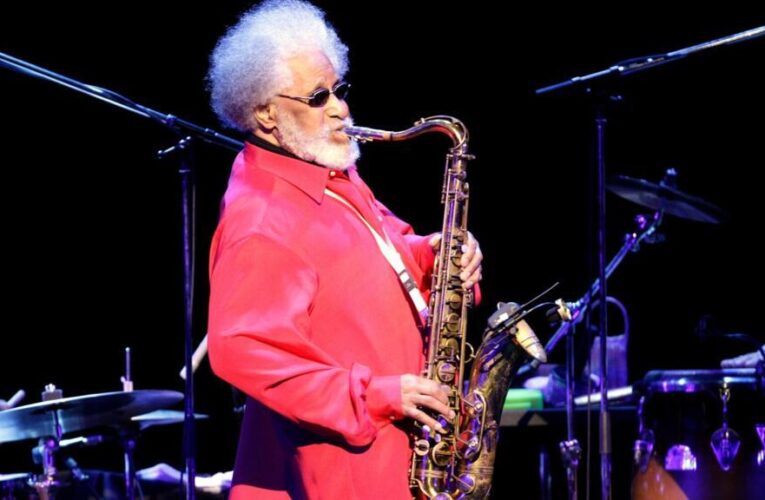 Sonny Rollins, towering jazz innovator known as ‘Saxophone Colossus,’ dies at 95