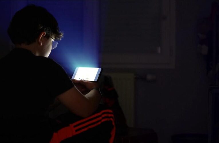 Teens and screens: The smartphone trap