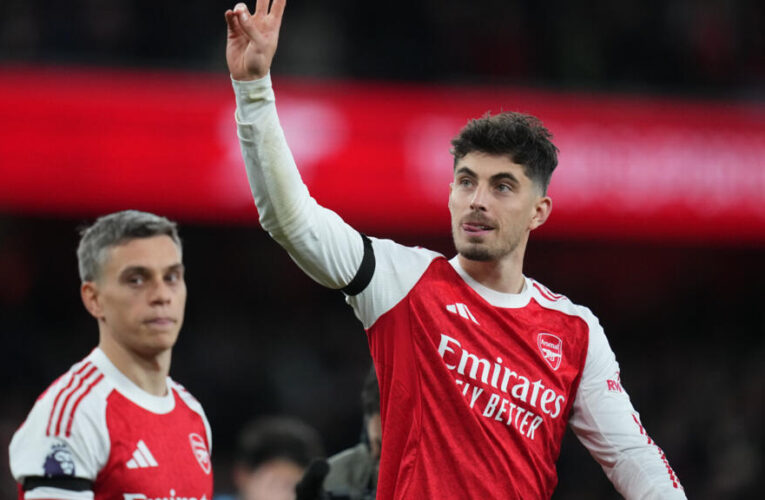 Arsenal close in on Premier League title with win over Burnley