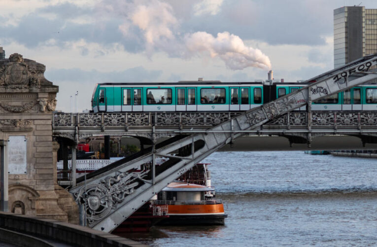Paris: How to avoid summer travel chaos ahead of RER, metro and tram line disruptions