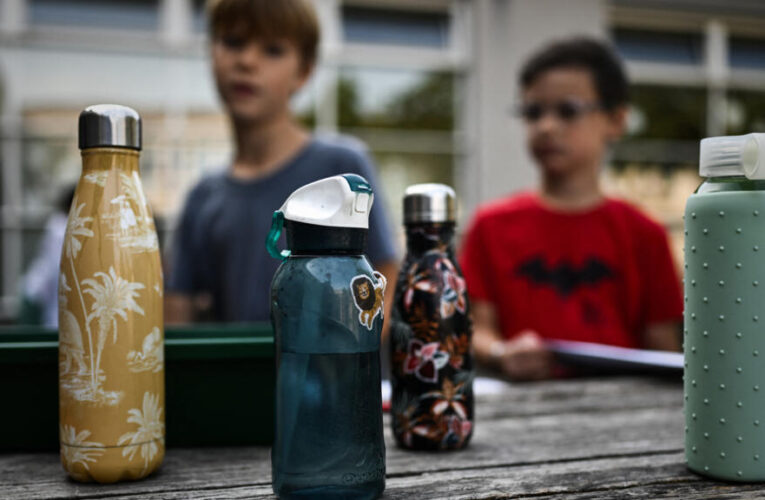 New timetables, longer holidays: How can French schools adapt to heatwaves?