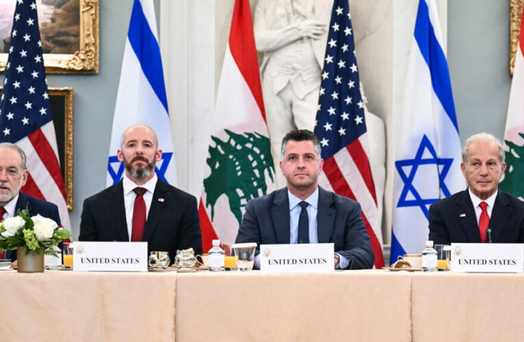 Middle East war live: Israel and Lebanon agree to implement a ceasefire