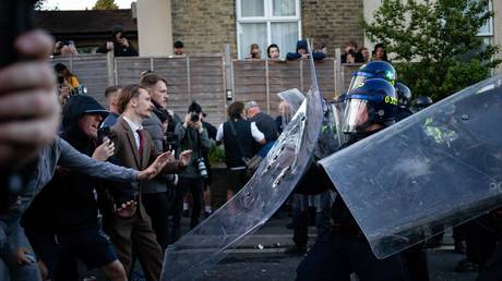 Violent clashes erupt at protest over Henry Nowak’s murder (VIDEOS)
