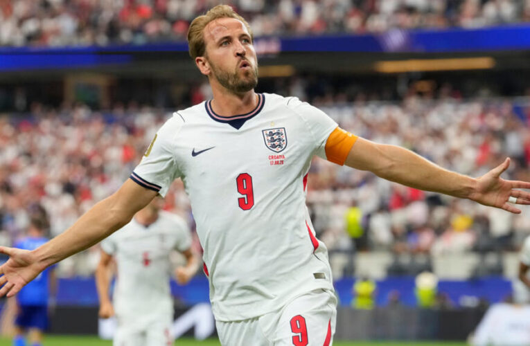 World Cup favourites’ competition starts bring very different results