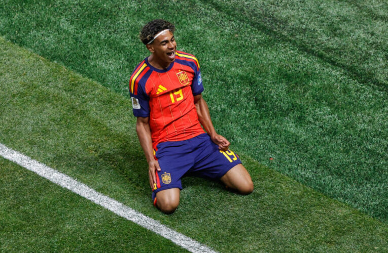 Yamal scores first World Cup goal as Spain bounce back with thumping win over Saudi Arabia