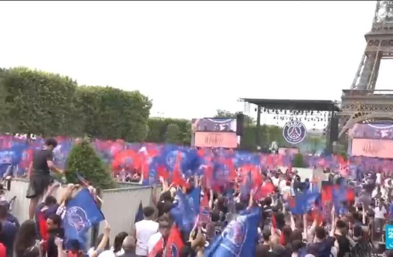 Paris hosts PSG parade after clashes marred Champions League win