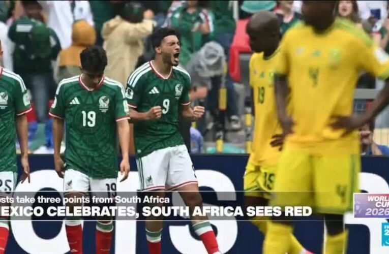 World Cup Debrief – Day 1 : Mexico wins whilst South Africa sees red