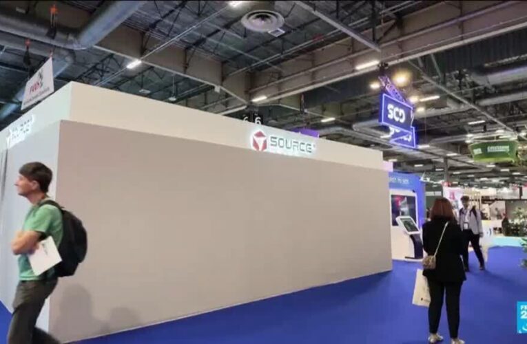 France shuts down twelve Israeli stands at defence trade show