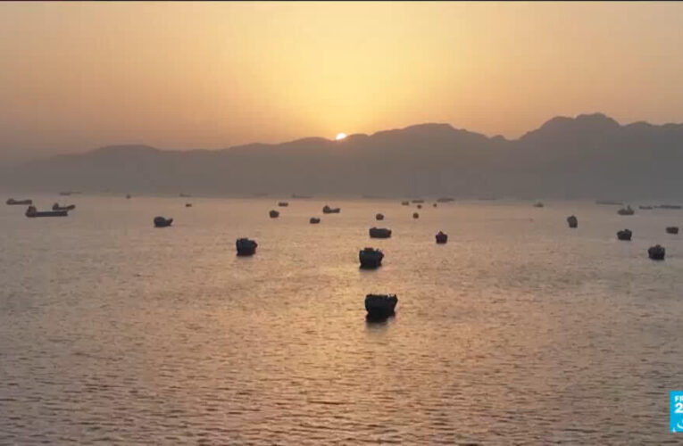 A cargo ship in the Strait of Hormuz targeted by Iran