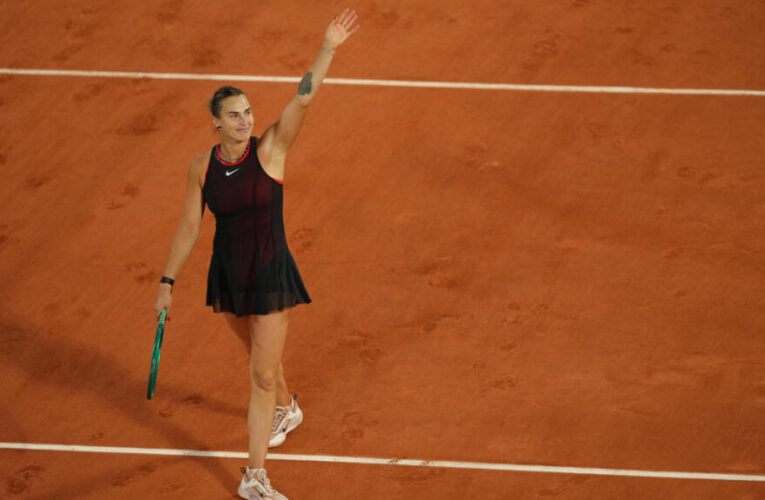 French Open: Aryna Sabalenka prevails in night session game against Naomi Osaka