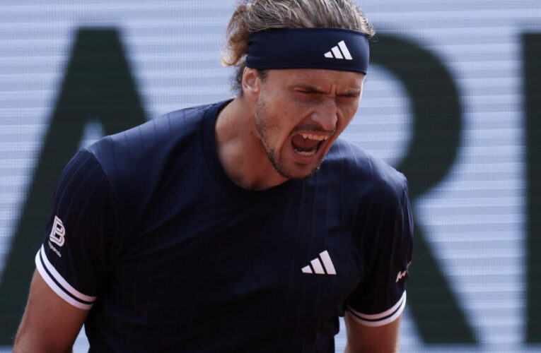 Zverev eases past Mensik in French Open semifinals, in striking distance of elusive Grand Slam title