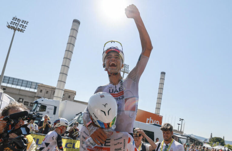 Isaac Del Toro overcomes mechanical setback to win Tour de France 2nd stage