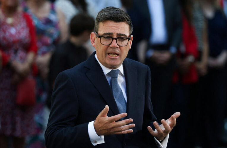 After getting a new PM, the UK waits for his government and first policies