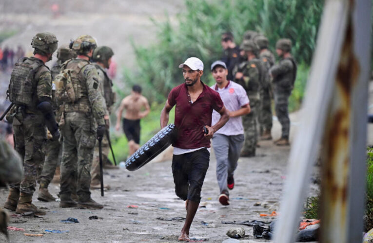 Spain’s PM blames trafficking mafia for ongoing Ceuta migrant crisis