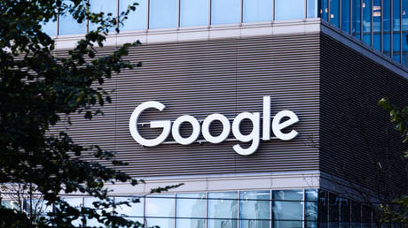EU squeezes another $1 billion out of Google