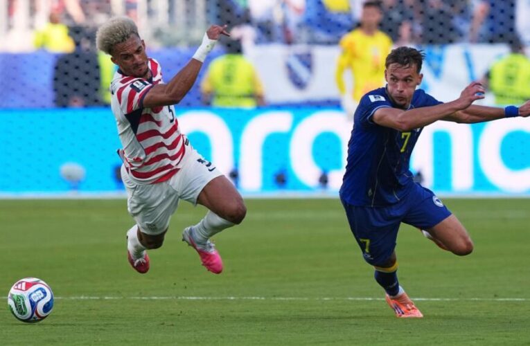 Co-hosts USA beat Bosnia-Herzegovina to reach World Cup last 16