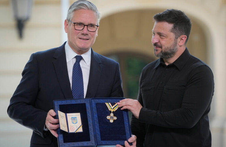 Both UK and Ukraine say goodbye to Keir Starmer