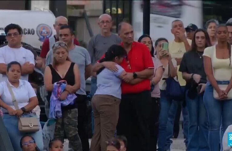 Venezuela honors thousands of victims one month since earthquakes