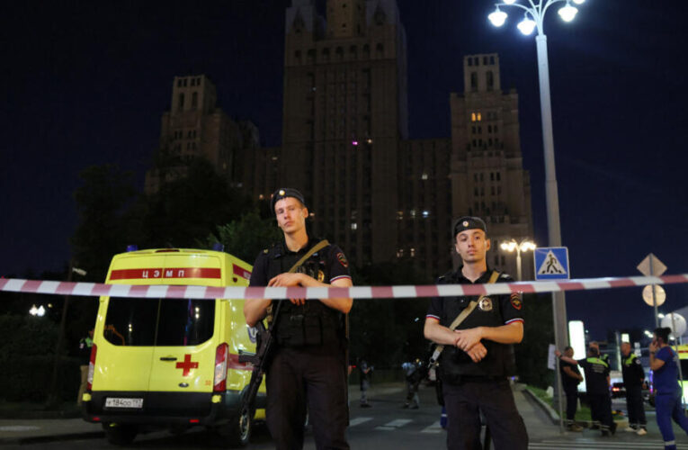 At least three killed in Moscow restaurant bombing, Russian officials say